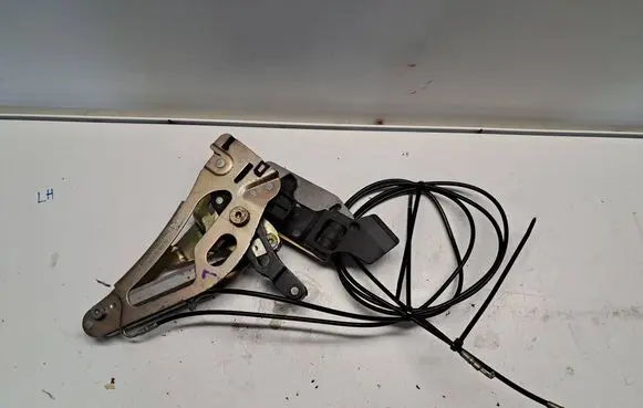 Mercedes-Benz SL R230 Convertible roof lock/latch 2307900371