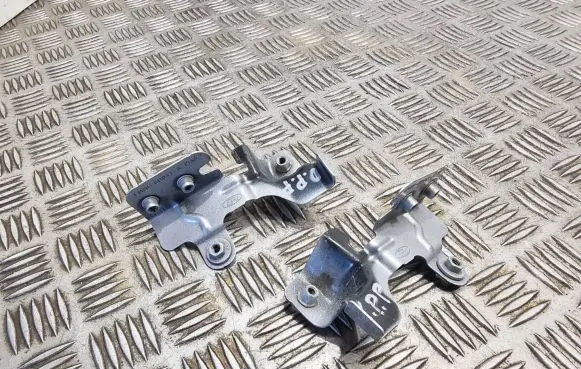 Top upper radiator support slam panel