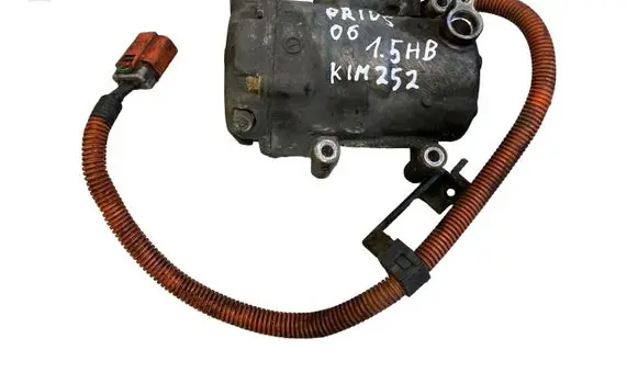Toyota Prius (XW20) Air conditioning (A/C) compressor (pump) HFC134A 10G13893 0420000193