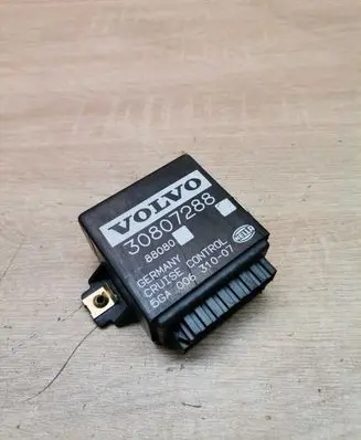 Volvo S40, V40 Cruise control relay 30807288 5GA00631007