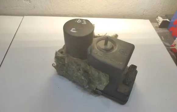 Audi 80 90 B3 Central locking vacuum pump 631050