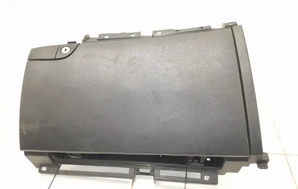 Hyundai Santa Fe Glove box set 845402W000