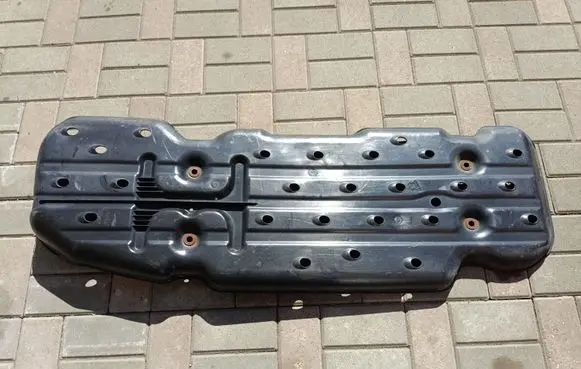 Toyota Hilux (AN120, AN130) Fuel tank bottom protection 77641KK030