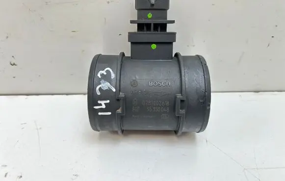 Chevrolet Captiva Mass air flow meter 0281002618