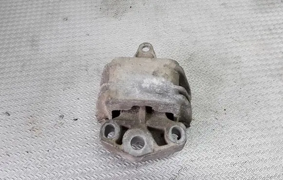 Seat Alhambra (Mk1) Gearbox mount 7M3199555