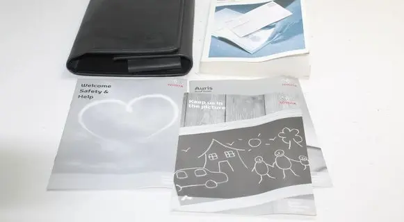 Toyota Auris 150 User manual 