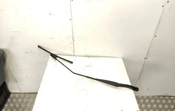 Renault Captur Front wiper blade arm 288867952R