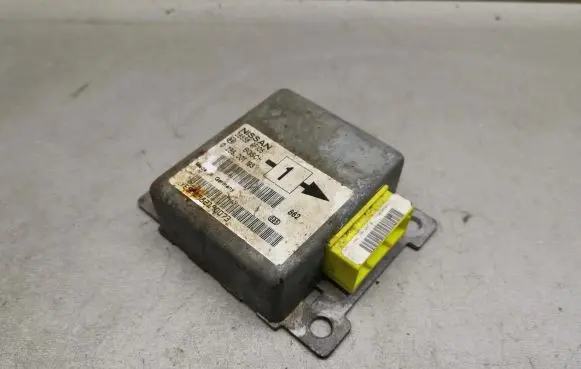 Nissan Primera Airbag control unit/module 285569F105 0285001193