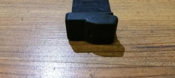 Volkswagen PASSAT B3 Windscreen/window heater switch 535959621