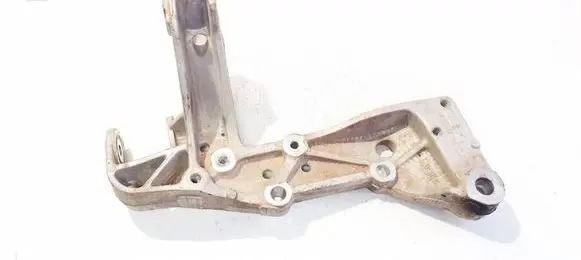 Seat Altea Front lower control arm/wishbone 1K0199296E