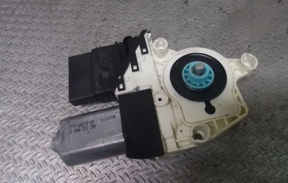 Seat Altea XL Rear door window regulator motor 1K0959703M