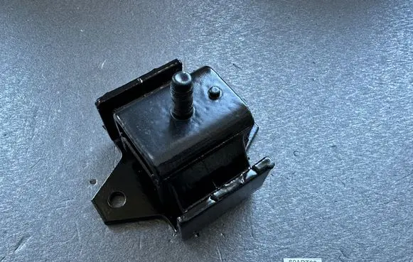 Nissan Patrol Y60 Gearbox mount 1132006J00