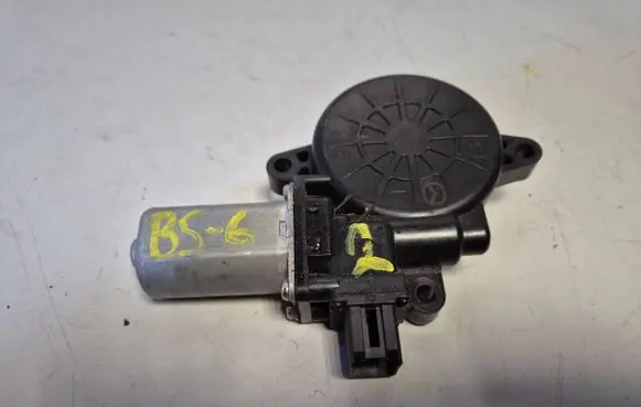 Mazda 3 II Rear door window regulator motor D01G5858X.BSP