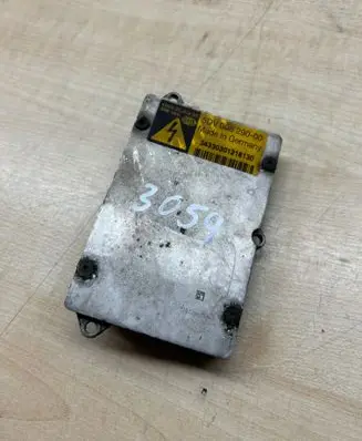 Mercedes-Benz E W211 Headlight ballast module Xenon 5DV00829000