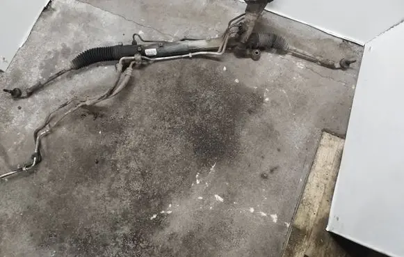 Volvo S40 Steering rack 30680945