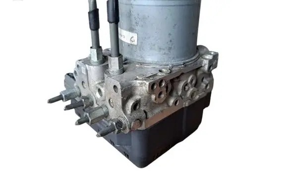 Mazda 6 ABS Pump GAM7437A0 1338004451