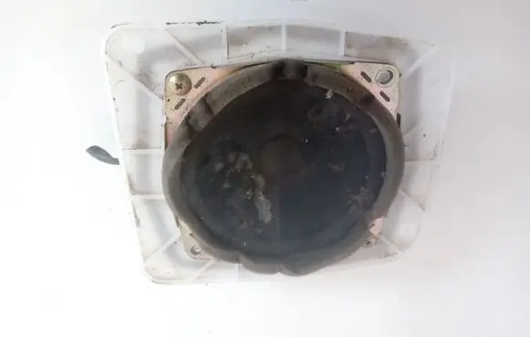 Mitsubishi Lancer Front door speaker mr172418