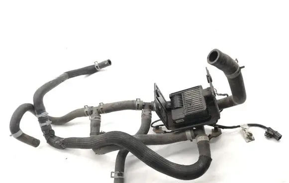 Engine coolant pipe/hose