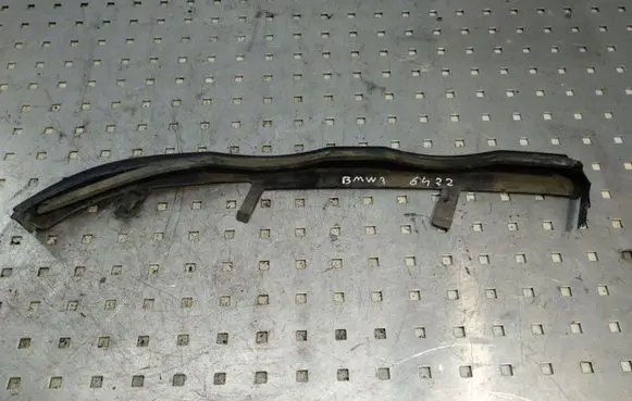 BMW 3 E46 Under headlight/headlamp trim 8208481