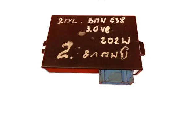 BMW 7 E38 Cruise control unit/module VD08352613
