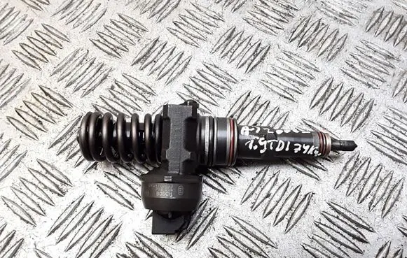 Audi A3 S3 8L Fuel injector 038130073aq