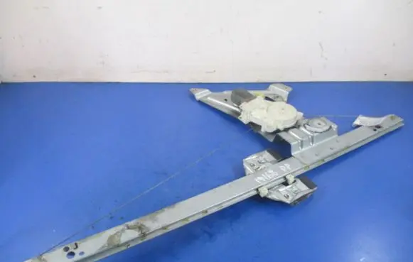 Mercedes-Benz Sprinter W906 Front door window regulator with motor A9067200146