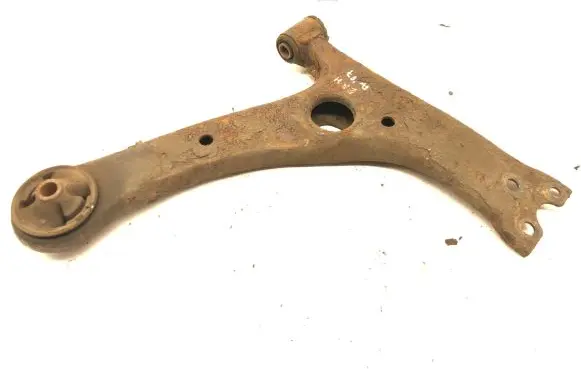 Toyota Avensis T250 Front lower control arm/wishbone