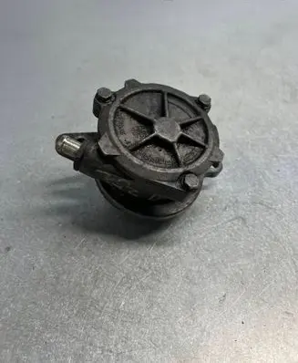 Vacuum pump