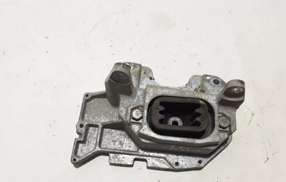 Nissan Pulsar Gearbox mount 1A0E32