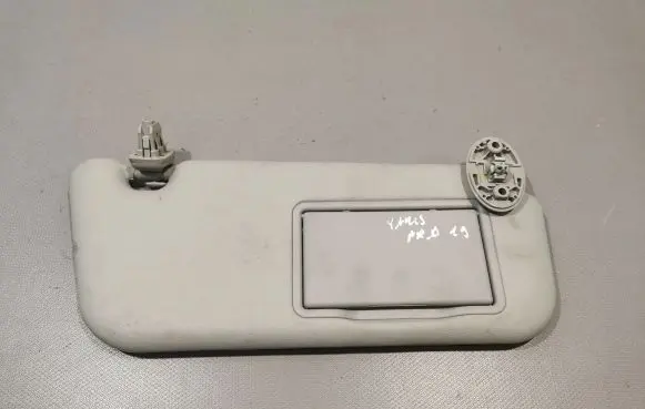Toyota Yaris Sun visor