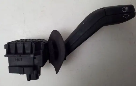 BMW 5 E39 Indicator stalk 8352014