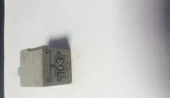 Audi A6 S6 C5 4B Other relay 357911253
