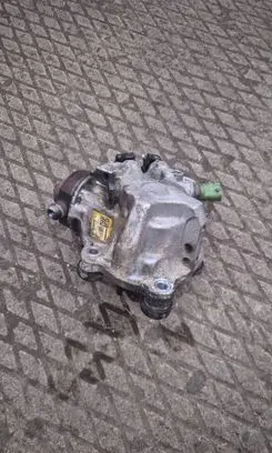 Volvo XC60 Fuel injection high pressure pump 0445010681 31372081