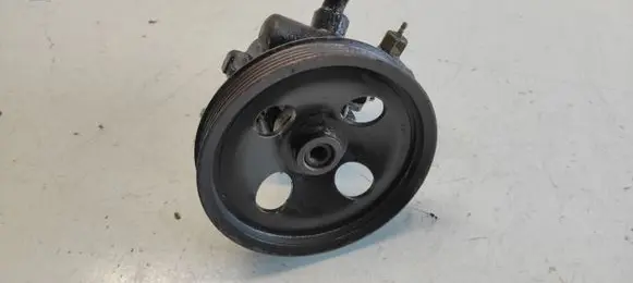 Mitsubishi Carisma Power steering pump MR131033