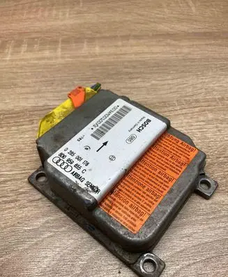 Audi A4 S4 B5 8D Airbag control unit/module 8D0959655C 0285001176 WithPlug