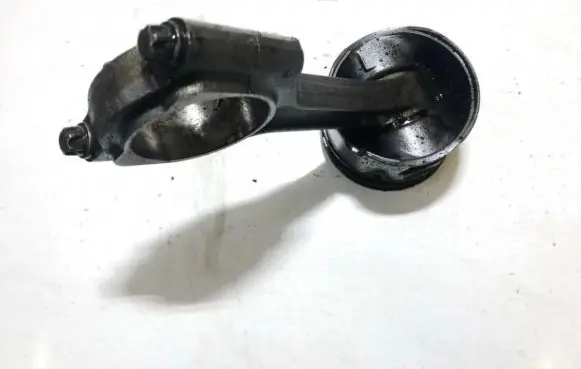 Opel Vectra C Piston with connecting rod