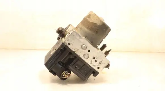 Toyota Avensis T250 ABS Pump