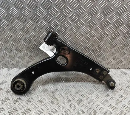 Volvo C40 Front lower control arm/wishbone 32346248