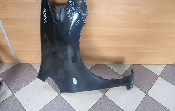 Toyota Hilux (N140, N150, N160, N170) Fender