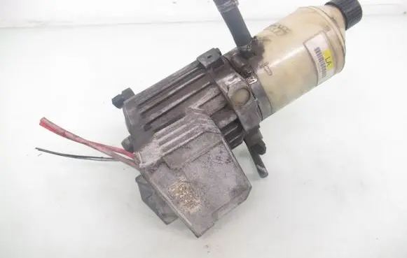 Opel Astra G Power steering pump 554552