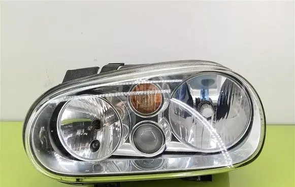 Volkswagen Golf IV Headlight/headlamp 1J1941015K