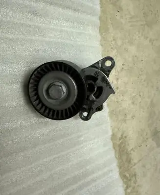 Audi Q5 SQ5 Generator/alternator belt tensioner 06M903133
