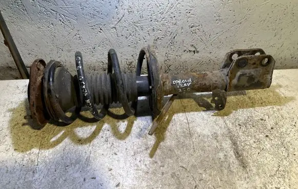 Toyota Corolla Verso AR10 Front shock absorber/damper