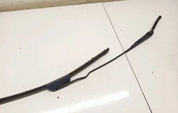 Opel Astra G Front wiper blade arm 90559554