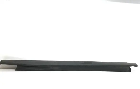 Foot area side trim