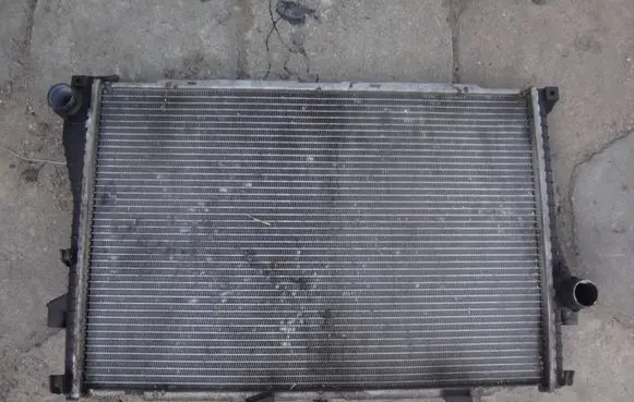 BMW 5 E39 Coolant radiator