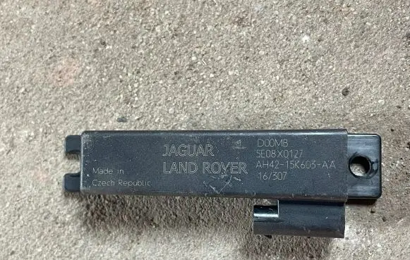 Land Rover Discovery Sport Keyless system antenna AH4215K603AA