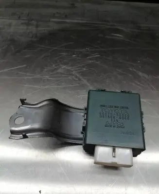 Lexus IS 220D-250-350 Door control unit/module 859705030