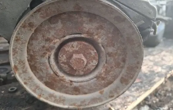 Opel Astra F Crankshaft pulley