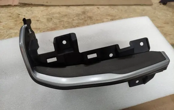 Jeep Compass Dashboard glove box trim 60945041 00609660420 56000090700